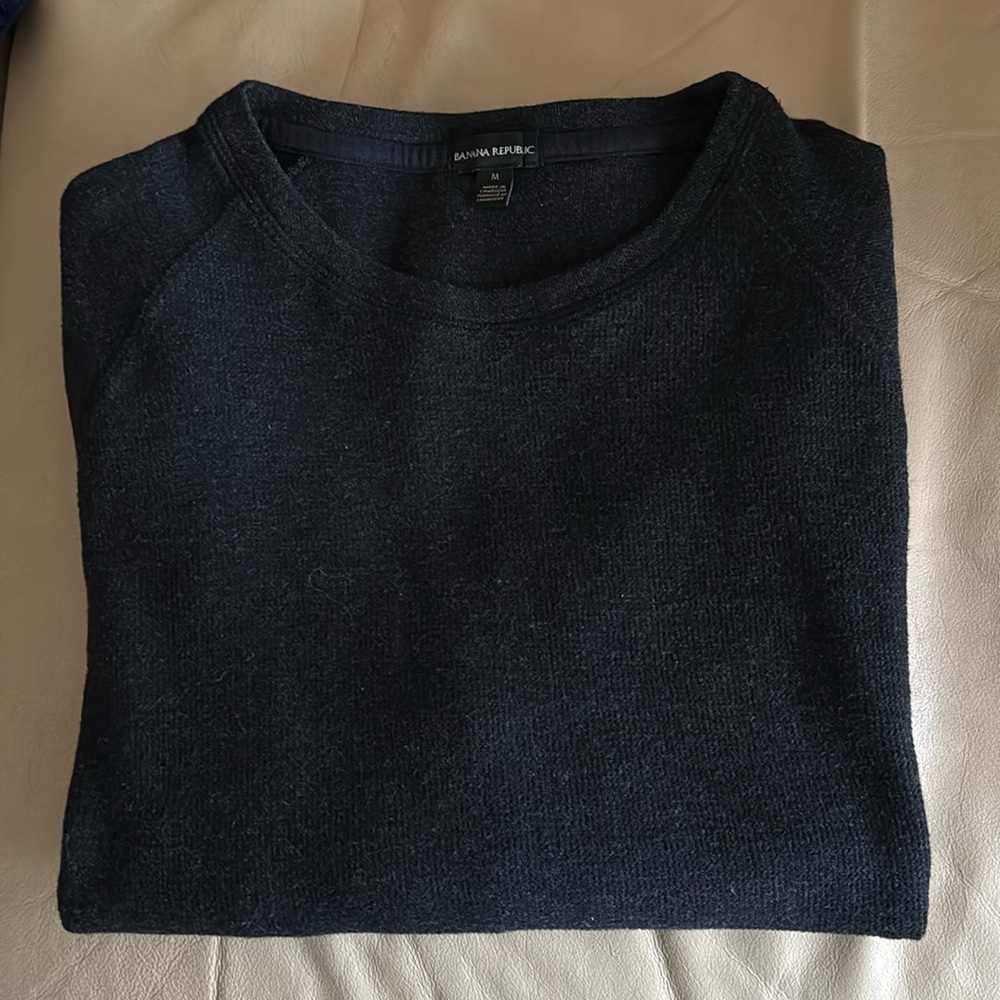 Men’s Banana Republic Long Sleeve Top | Size M | Dark Gray